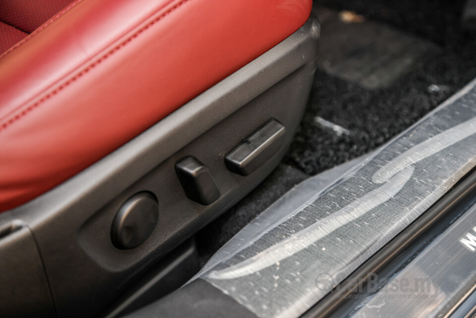 Mazda 3 Hatchback BP (2019) Interior
