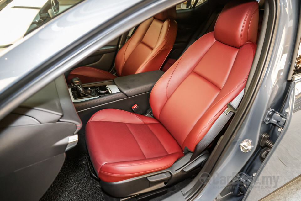 Mazda 3 Hatchback BP (2019) Interior