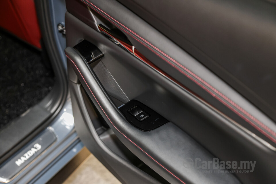 Mazda 3 Hatchback BP (2019) Interior