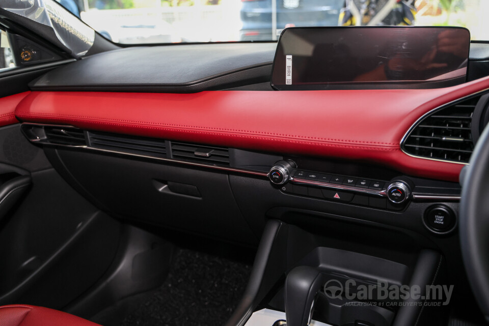 Mazda 3 Hatchback BP (2019) Interior