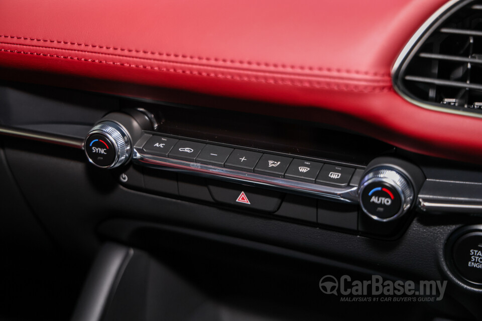 Mazda 3 Hatchback BP (2019) Interior