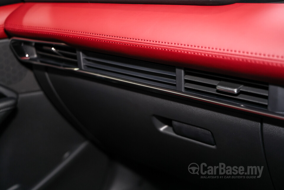 Mazda 3 Hatchback BP (2019) Interior