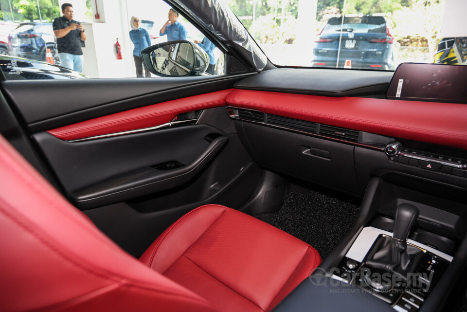 Mazda 3 Hatchback BP (2019) Interior