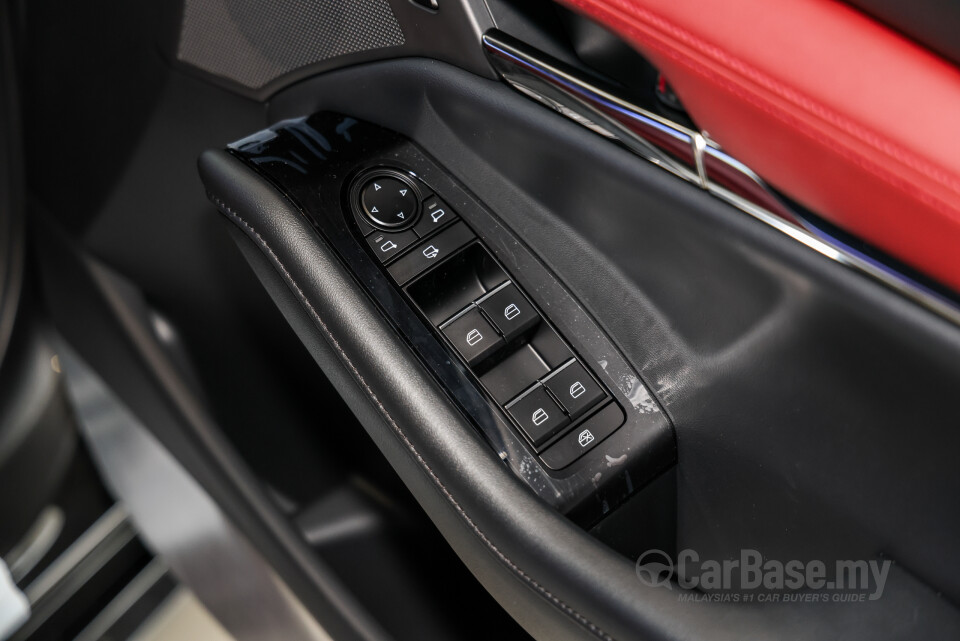 Mazda 3 Hatchback BP (2019) Interior
