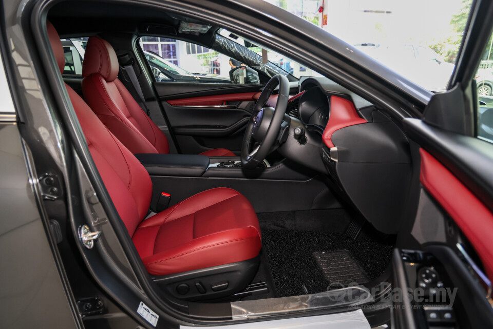 Mazda 3 Hatchback BP (2019) Interior