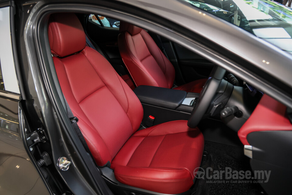 Mazda 3 Hatchback BP (2019) Interior