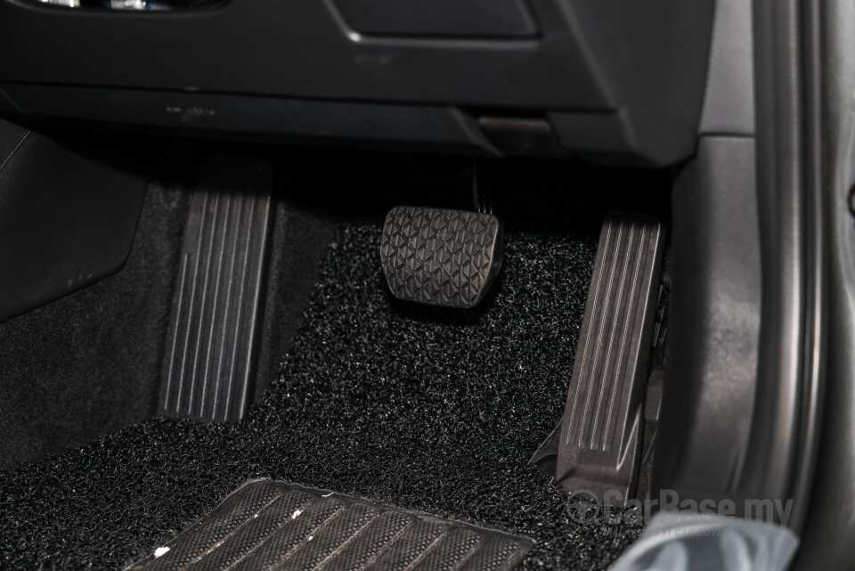 Mazda 3 Hatchback BP (2019) Interior