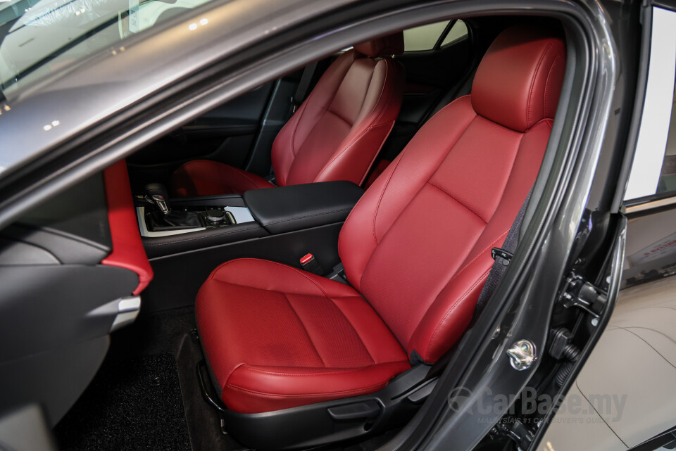 Mazda 3 Hatchback BP (2019) Interior