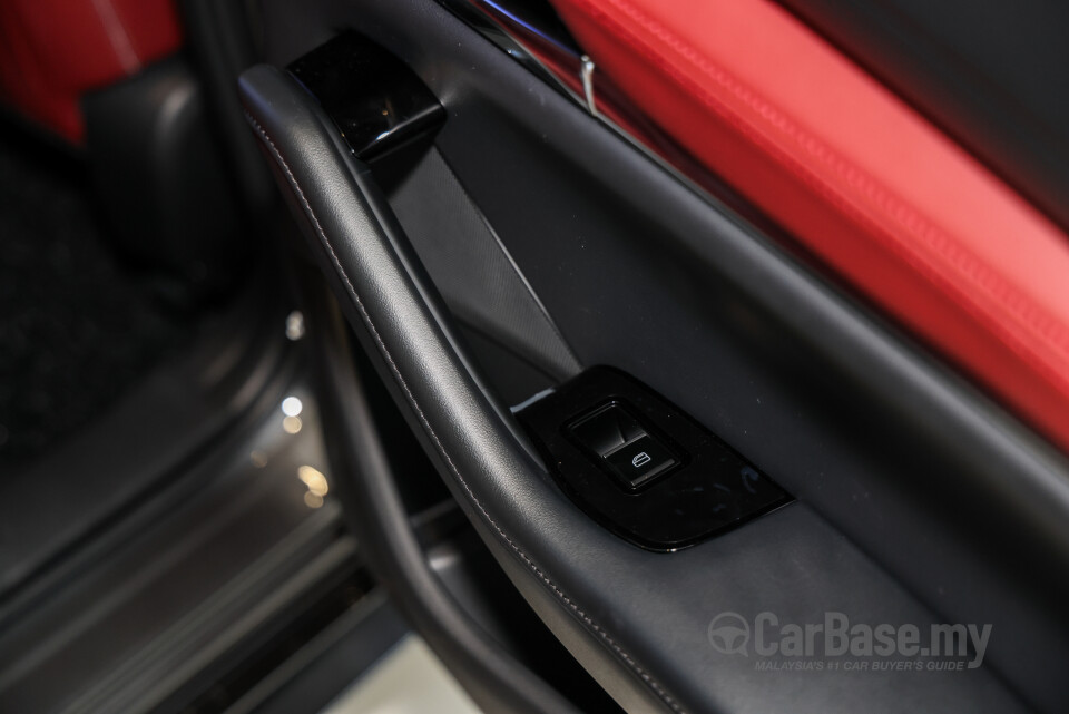 Mazda 3 Hatchback BP (2019) Interior