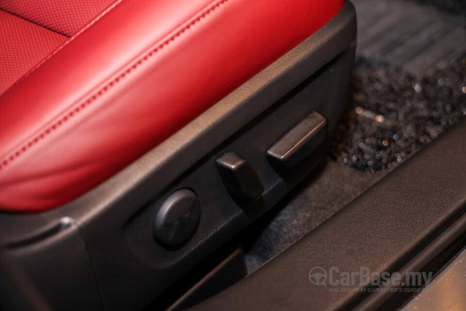 Mazda 3 Hatchback BP (2019) Interior