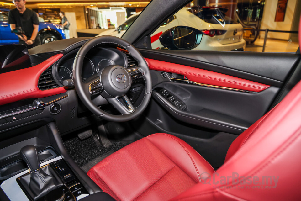 Mazda 3 Hatchback BP (2019) Interior