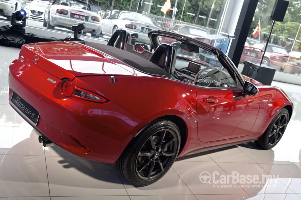 Mazda MX-5 ND (2015) Exterior