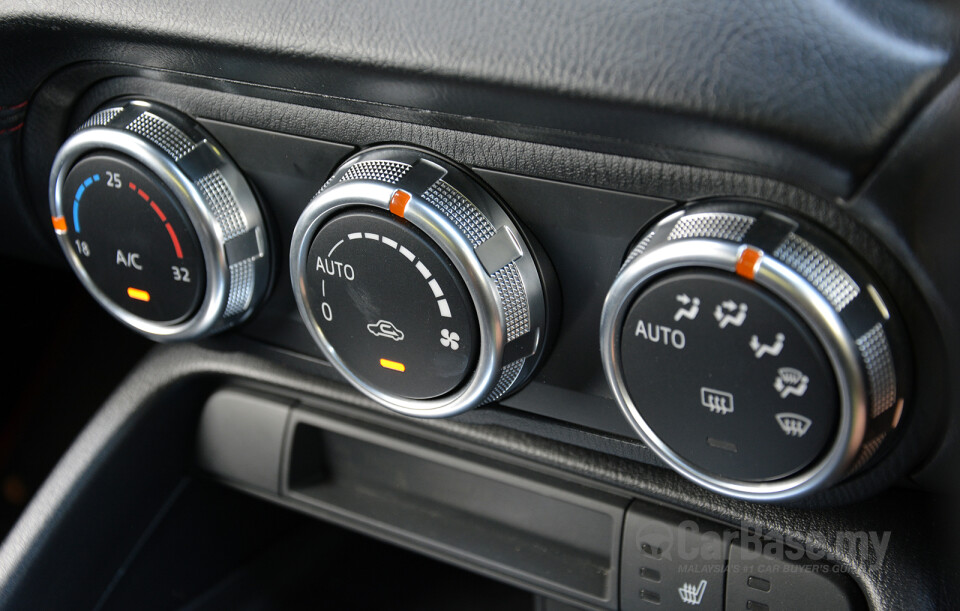 Land Rover Range Rover L405 (2013) Interior