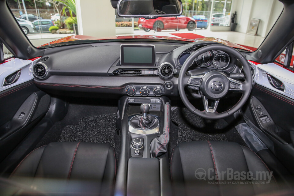 Nissan Grand Livina L11 Facelift (2013) Interior