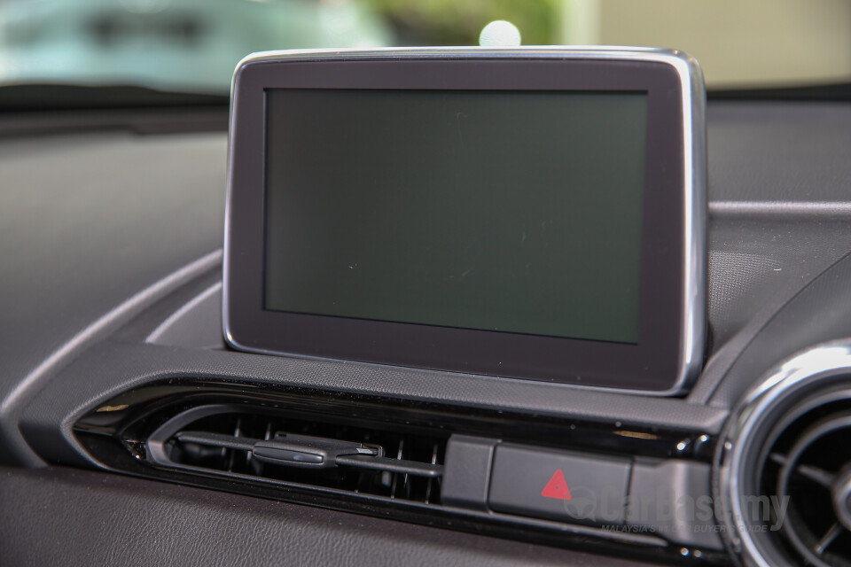 Perodua Aruz D38L (2019) Interior