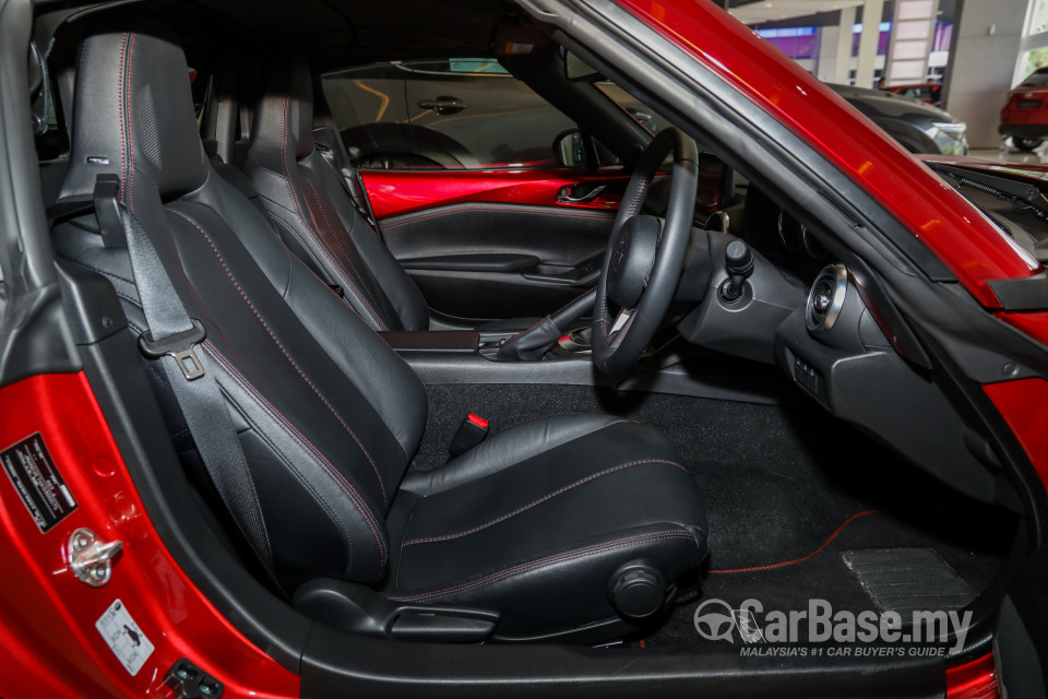 Mazda MX-5 ND (2015) Interior