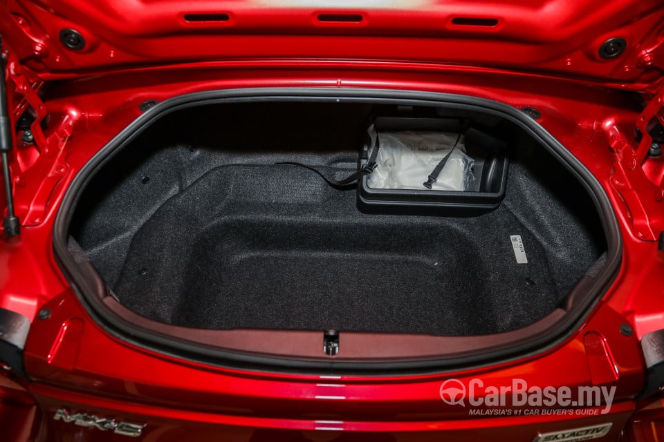 Mazda MX-5 ND (2015) Interior