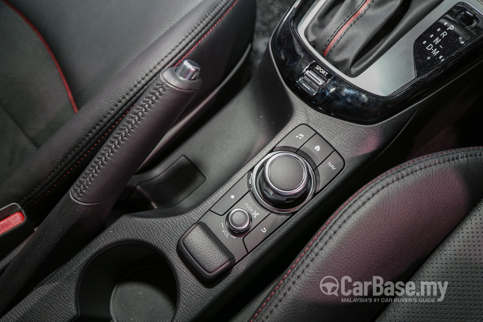 Mazda CX-3 DK (2015) Interior