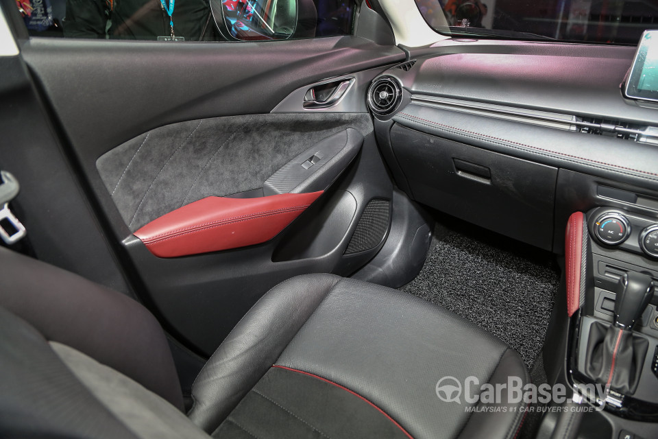 Mazda CX-3 DK (2015) Interior