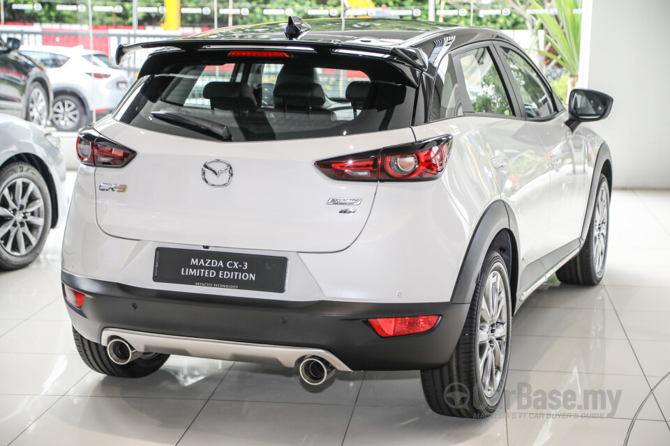 Nissan Grand Livina L11 Facelift (2013) Exterior