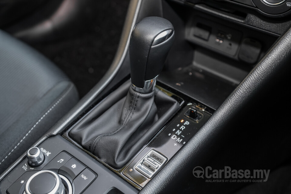 Mazda CX-3 DK Facelift (2018) Interior