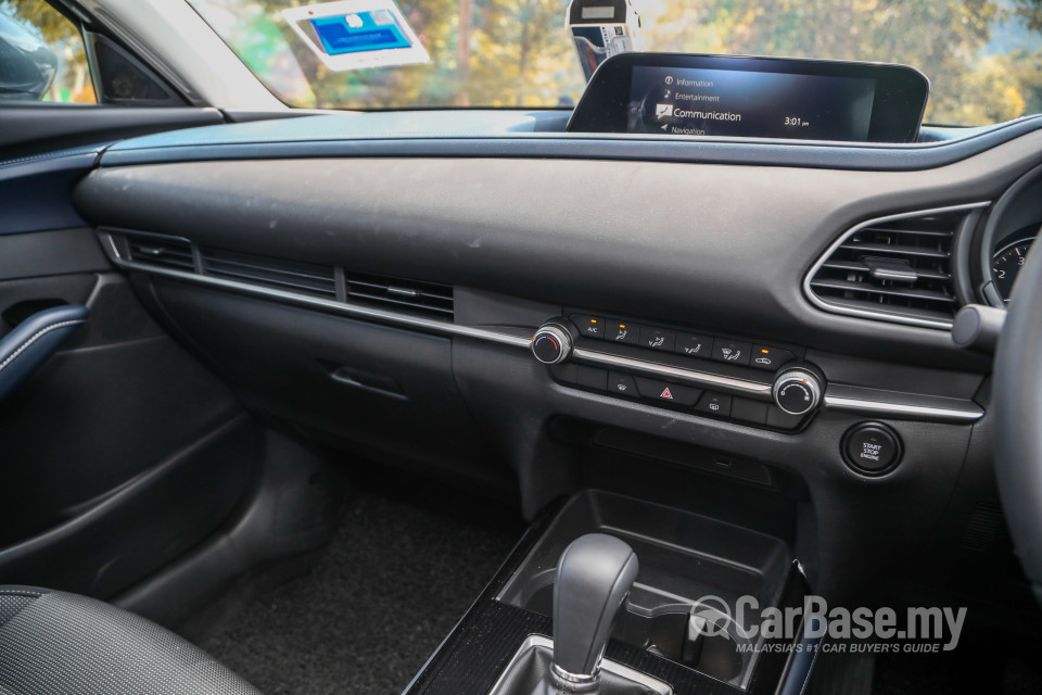 Mazda CX-30 DM (2020) Interior
