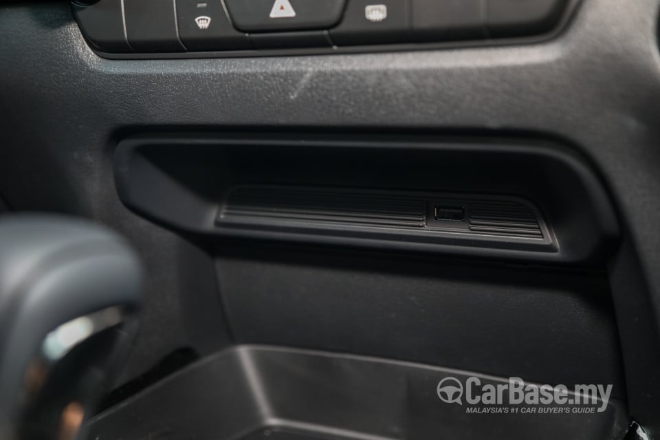 Mazda CX-30 DM (2020) Interior