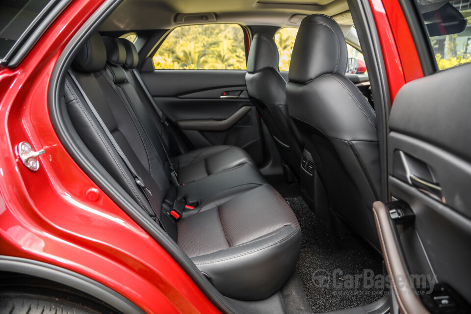 Perodua Aruz D38L (2019) Interior