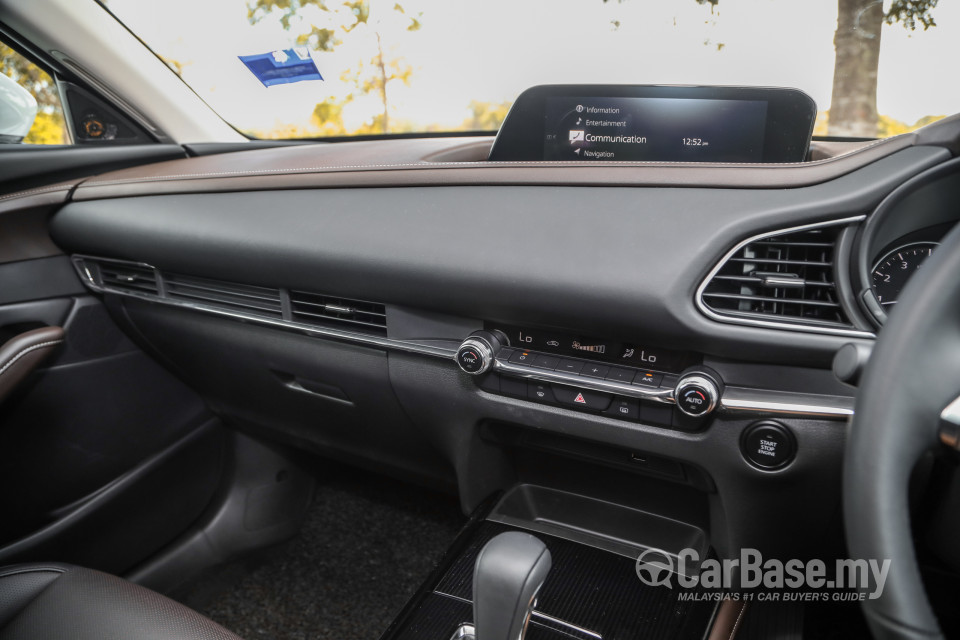 Mazda CX-30 DM (2020) Interior