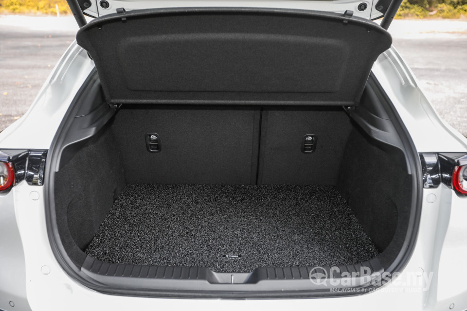 Mazda CX-30 DM (2020) Interior