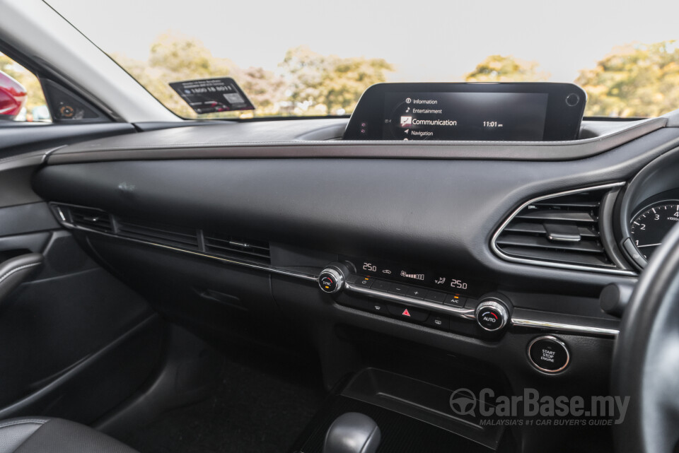 Mazda CX-30 DM (2020) Interior
