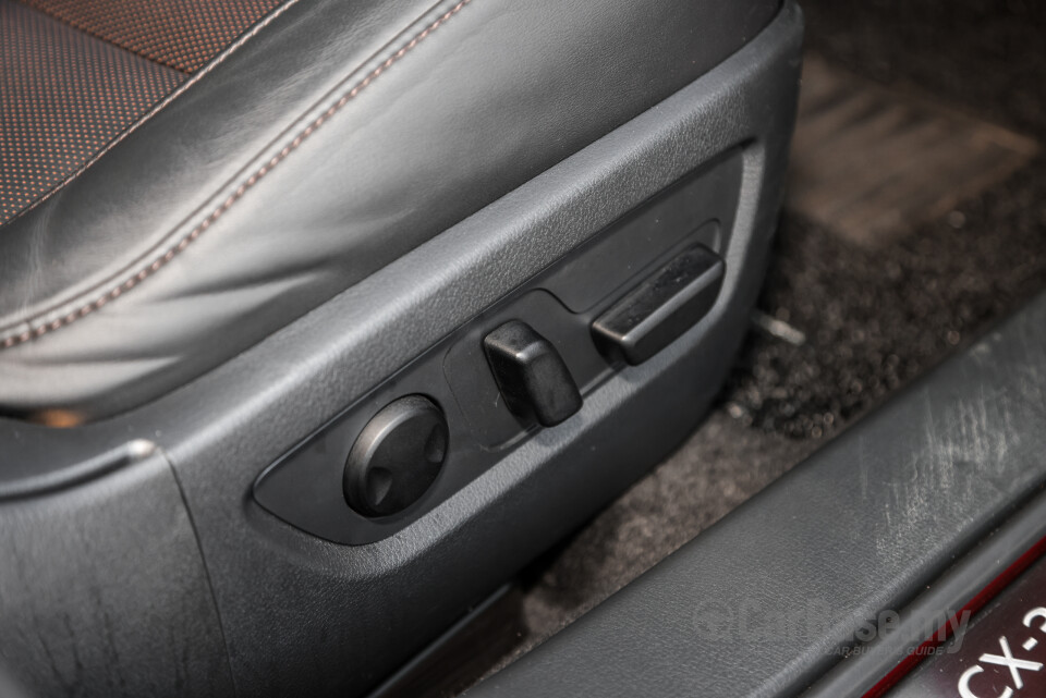 Mazda CX-30 DM (2020) Interior