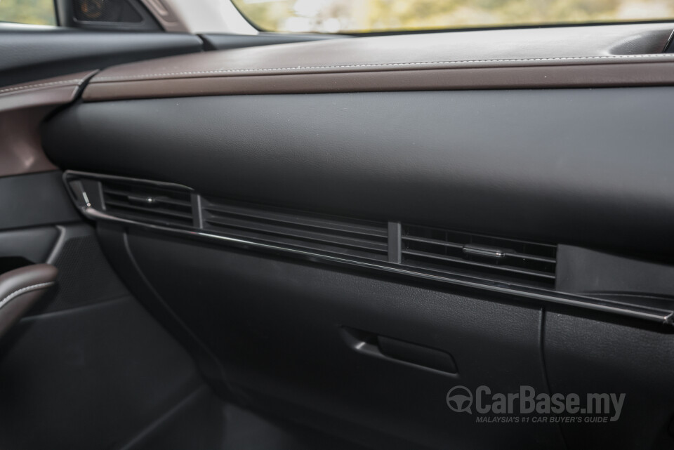 Mazda CX-30 DM (2020) Interior