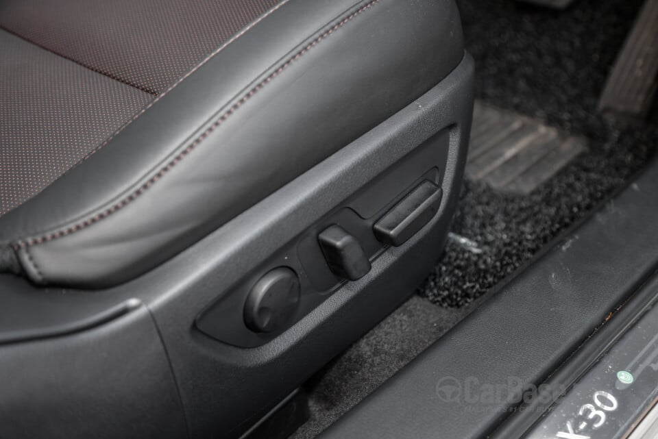 Mazda CX-30 DM (2020) Interior