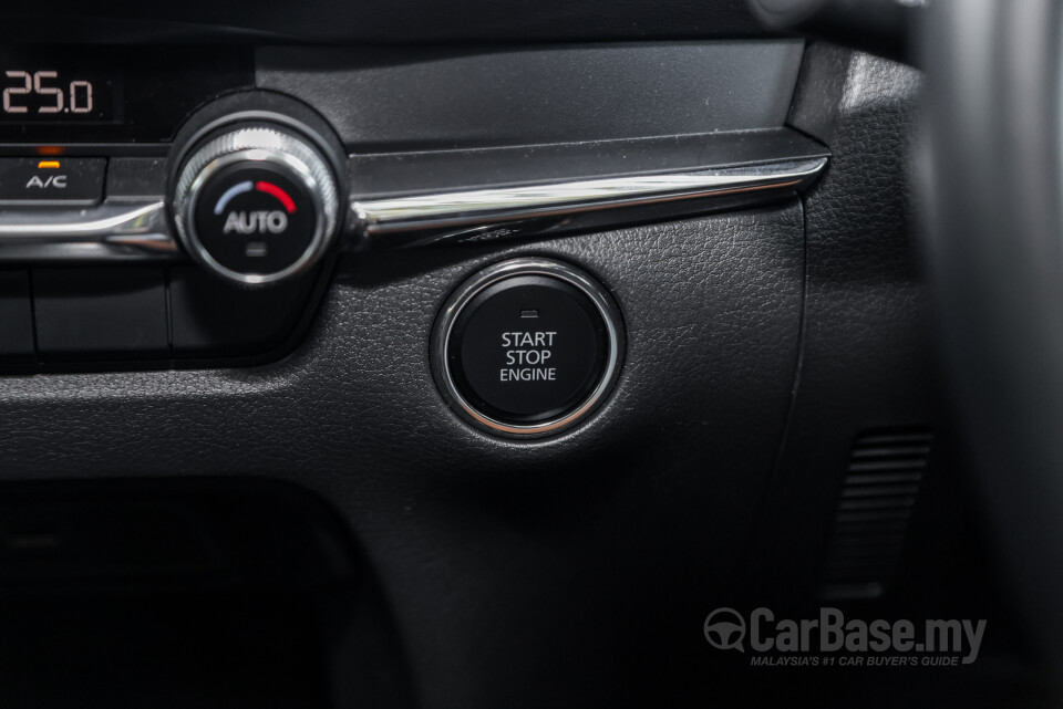 Mazda CX-30 DM (2020) Interior