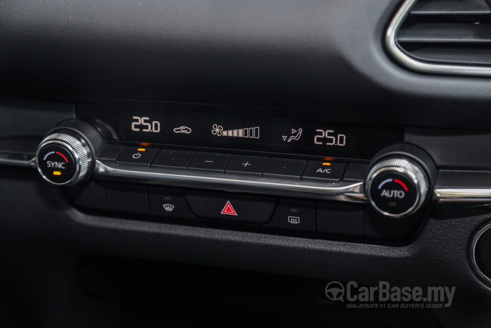 Mazda CX-30 DM (2020) Interior