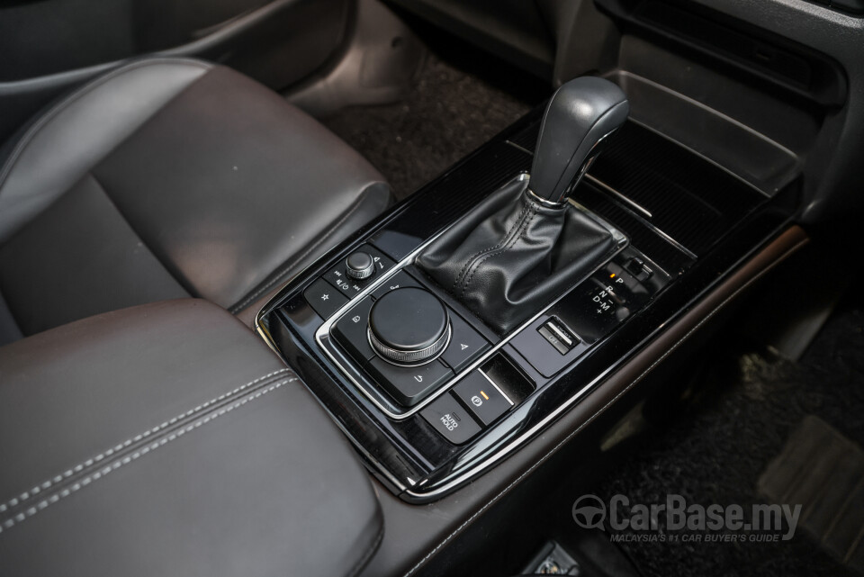 Mazda CX-30 DM (2020) Interior