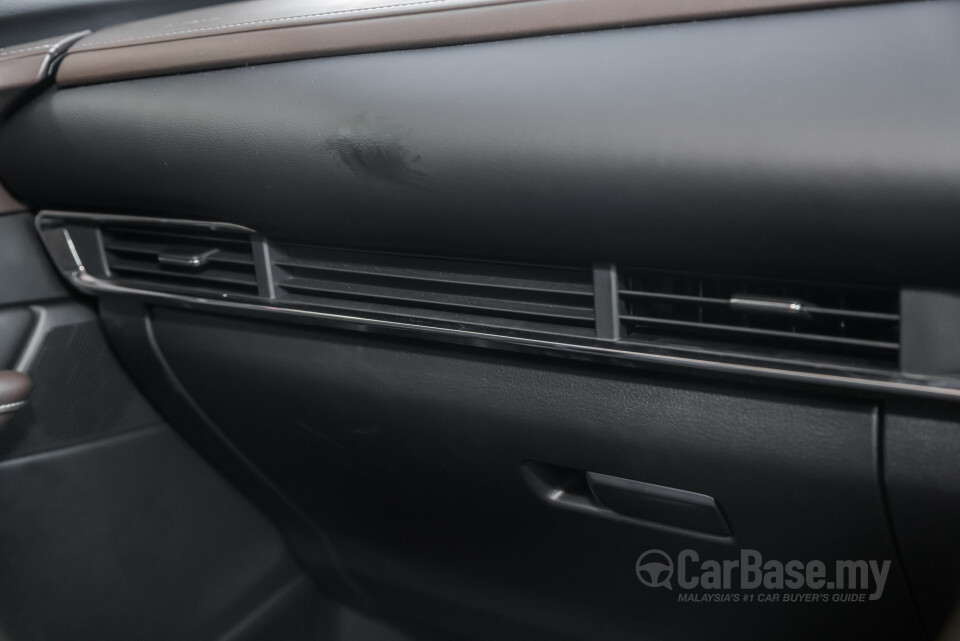 Mazda CX-30 DM (2020) Interior