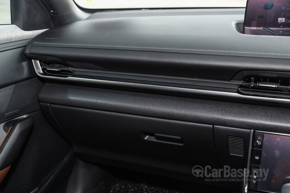 Mazda MX-30 DR (2022) Interior