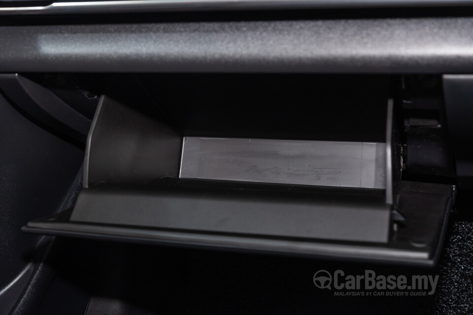 Mazda MX-30 DR (2022) Interior