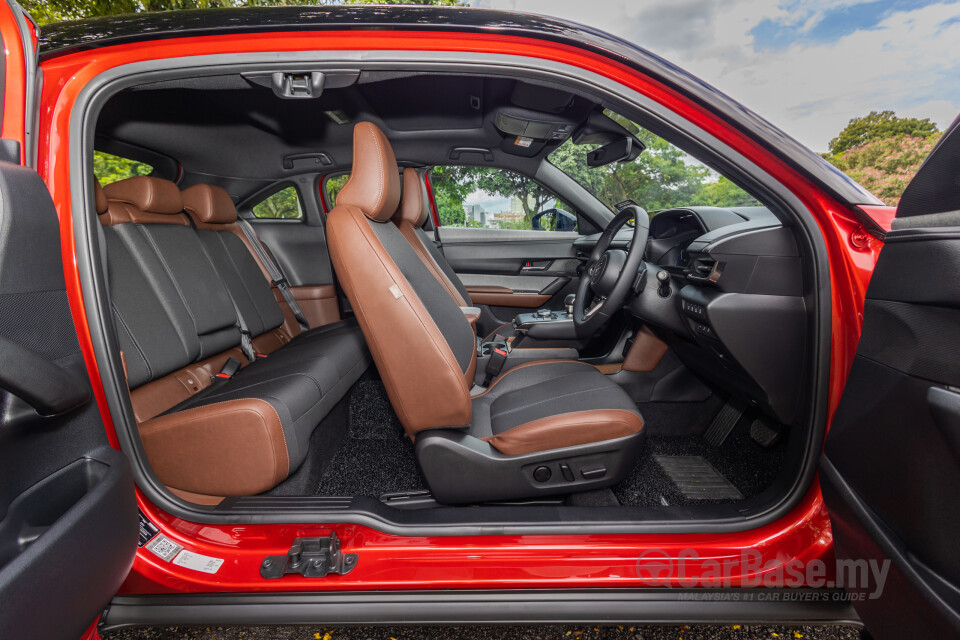 Mazda MX-30 DR (2022) Interior