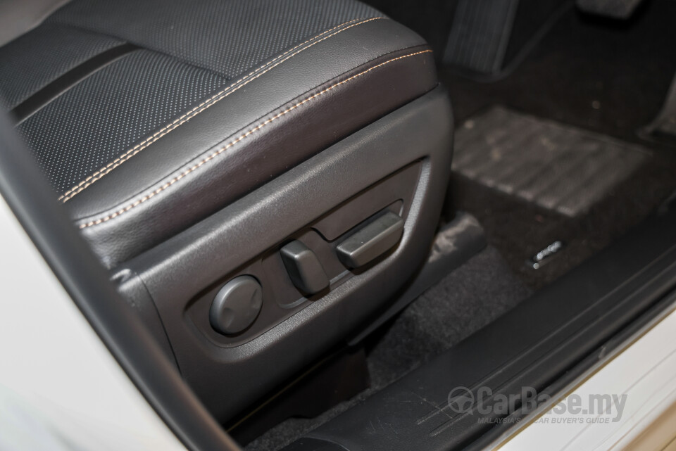 Mazda CX-60 KH (2025) Interior