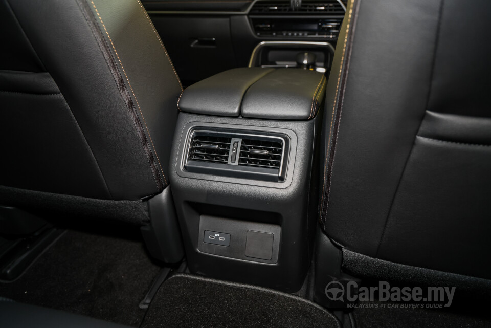 Mazda CX-60 KH (2025) Interior
