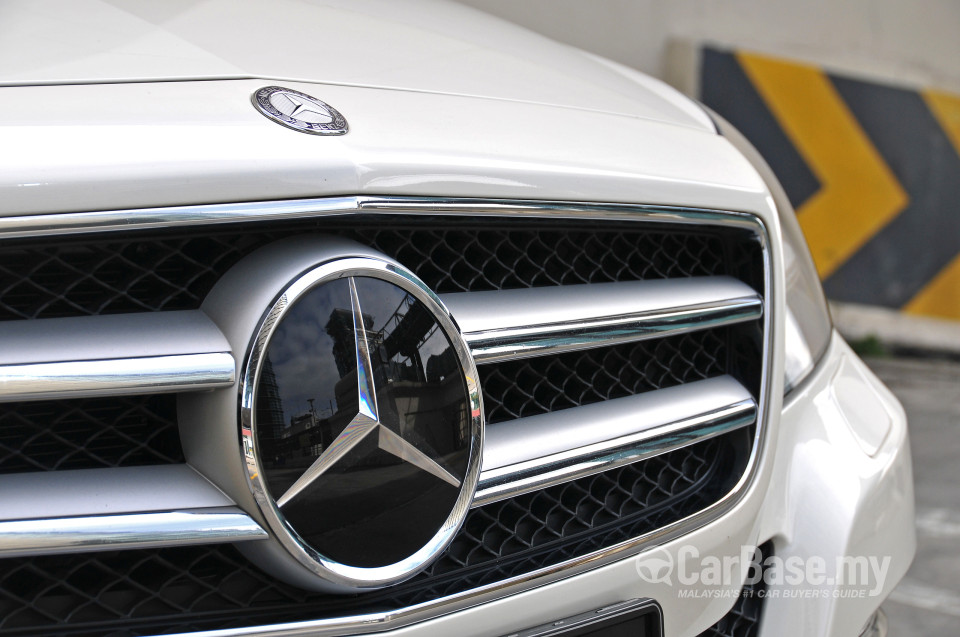 Mercedes-Benz CLS C218 (2012) Exterior