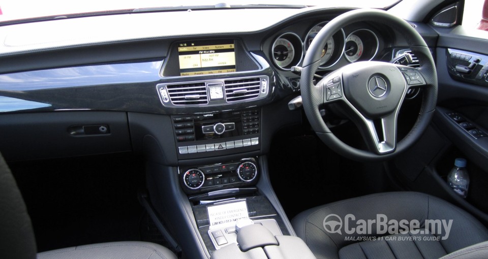 Mercedes-Benz CLS C218 (2012) Interior
