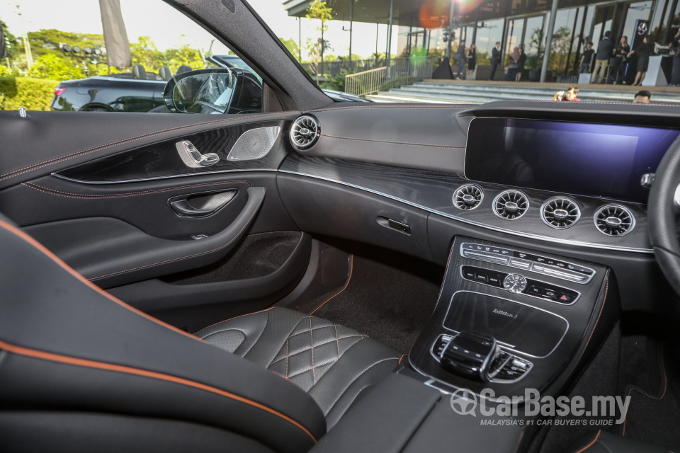 Mercedes-Benz CLS C257 (2018) Interior