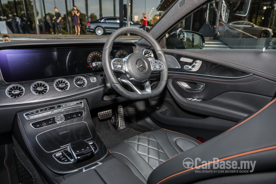 Mercedes-Benz CLS C257 (2018) Interior