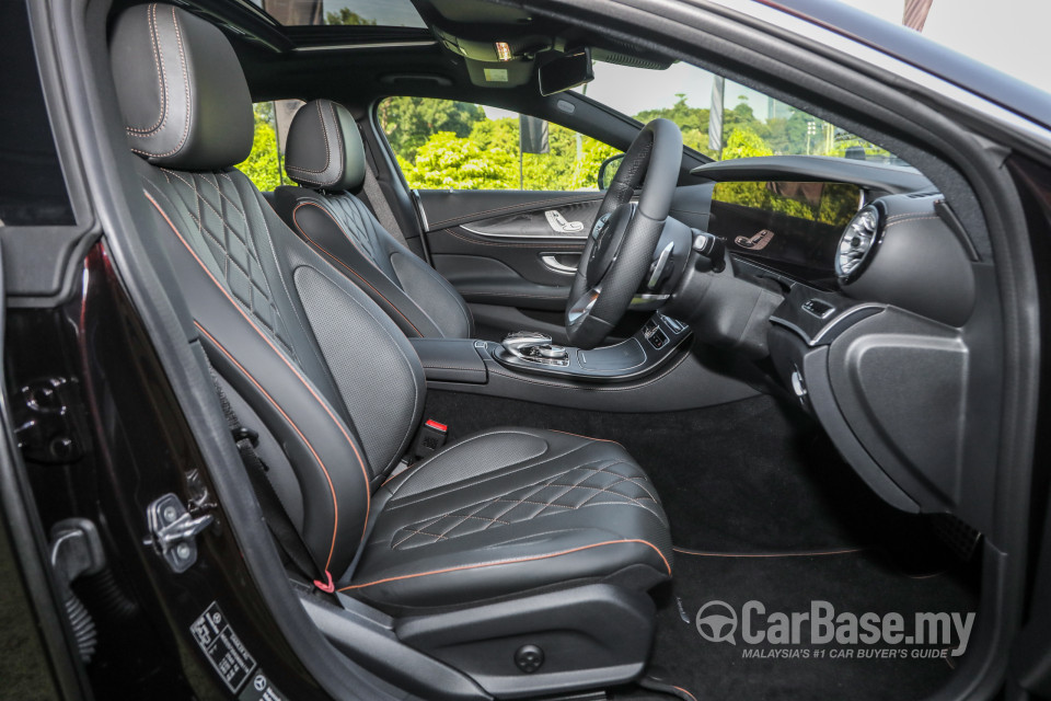 Mercedes-Benz CLS C257 (2018) Interior