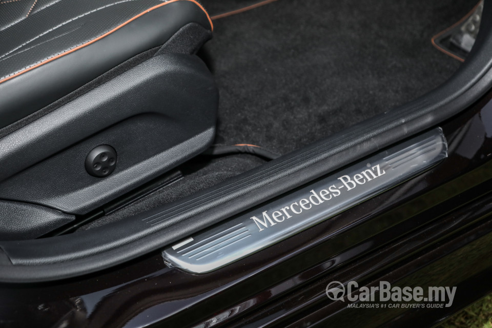 Mercedes-Benz CLS C257 (2018) Interior