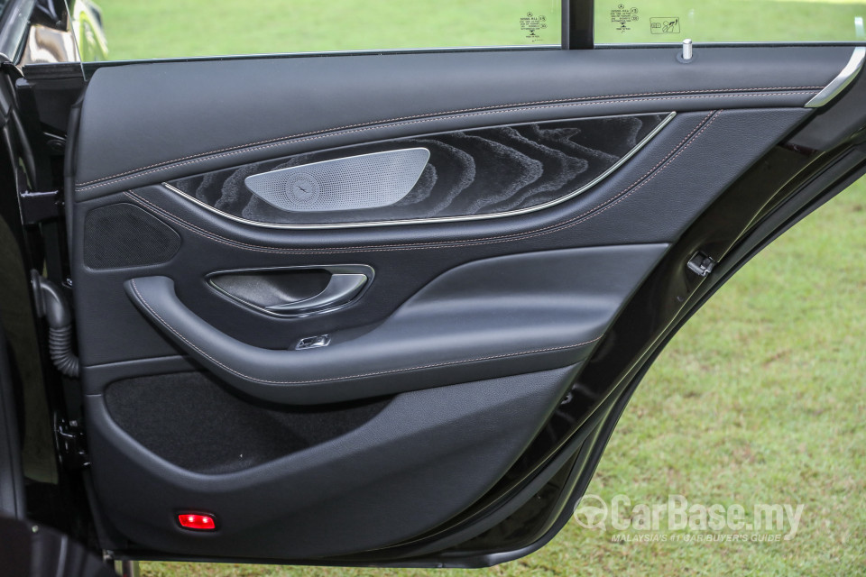 Mercedes-Benz CLS C257 (2018) Interior